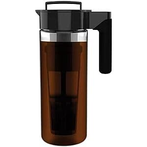 Takeya 2-quart glass cold brew coffee maker with dark plastic base and lid.