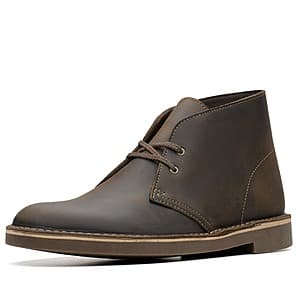 Clarks Men's Bushacre 2 Chukka Boots in tan beeswax leather with laces and suede upper.
