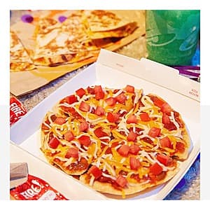 Taco Bell: Mexican Pizza or Regular Drink $1 each + Free Pickup