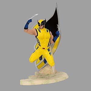 Beast Kingdom D-Stage Wolverine Battle Ready Ver. collectible statue with detailed sculpting and dynamic battle-ready pose.