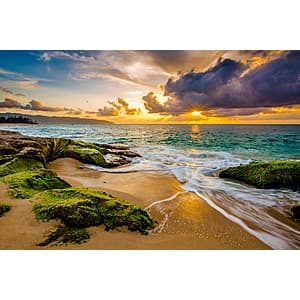 Roundtrip Airfares: Los Angeles, CA to/from Oahu, HI via American/Hawaiian $197 (Travel Select Dates March thru May)