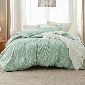 3-Pc Bedsure Queen Size Reversible Floral Comforter Set (Sage Green) $18