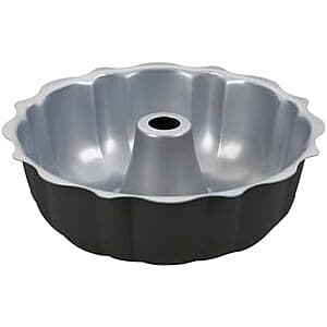 9.5" Cuisinart Chef's Classic Nonstick Bakeware Fluted Cake Pan $3.90